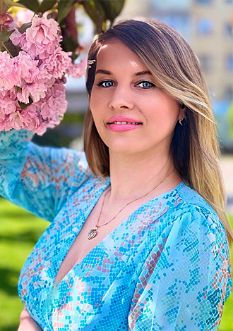 Most gorgeous women and man: Inna from Rivne, Russian Partner picture